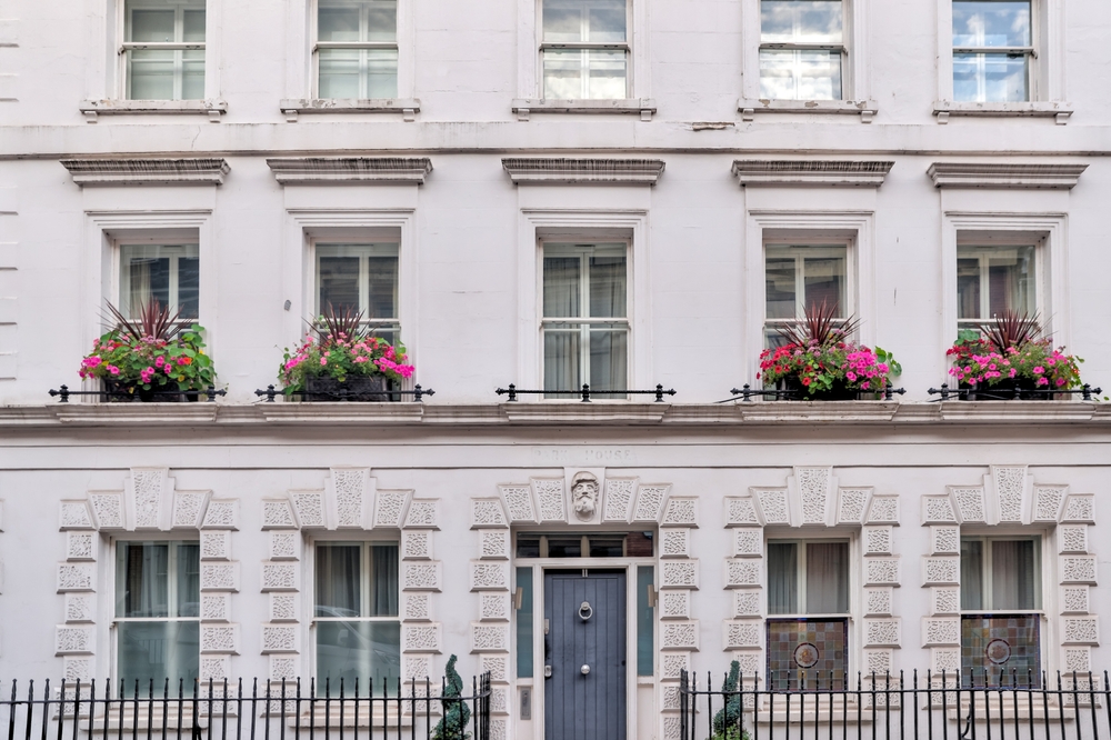 Financing a £1.5m Flat in The UK for International Buyers